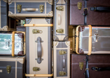 The Shipping Service for Your Luxury Trip